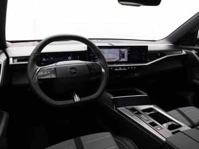 Opel Grandland 1.2 T Hybrid 145 GS (2025) - Photo 6