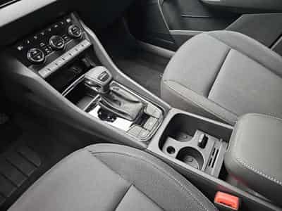 Skoda Karoq 1.5 TSi DSG 150 130 Anniversary (2026) - Photo 12