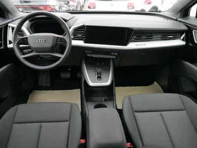 Audi Q4 e-tron Q4 40 E-TRON (2023) - Photo 13
