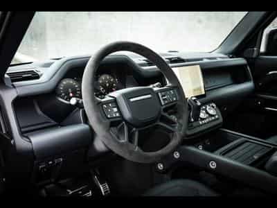Land-Rover Defender 110 P525 5.0 V8 AWD CARPATHIAN EDITION – CARPATHIAN GREY (2022) - Photo 9
