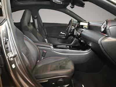 Mercedes GLA 200 (2025) - Photo 2