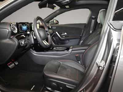 Mercedes GLA 200 (2025) - Photo 6