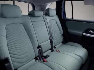 Mercedes GLA 200 (2023) - Photo 7