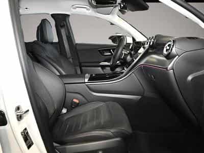 Mercedes GLA 200 (2025) - Photo 2