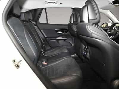 Mercedes GLA 200 (2025) - Photo 4