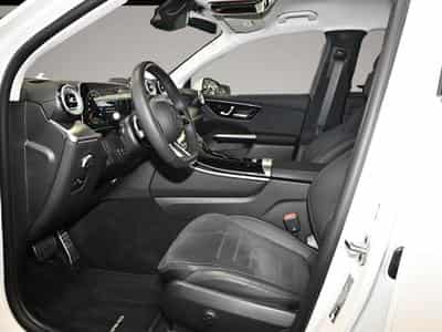 Mercedes GLA 200 (2025) - Photo 6