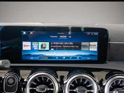 Mercedes 250 (2025) - Foto 7