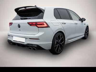 VW Golf (2023) - Photo 3