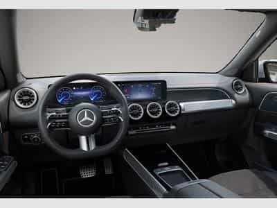 Mercedes EQB (2025) - Photo 2