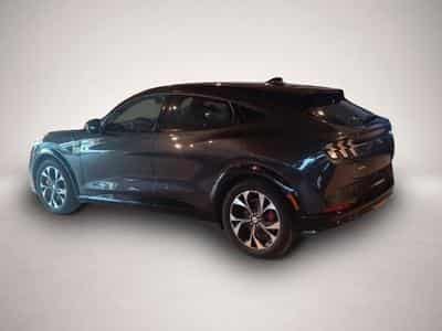 Ford Mustang Mach-E (2023) - Photo 4