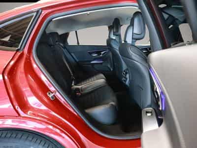 Mercedes GLA 200 (2025) - Photo 4