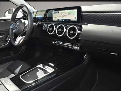 Mercedes 250 (2025) - Photo 5