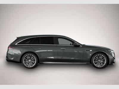 Mercedes C 63 AMG (2025) - Photo 5