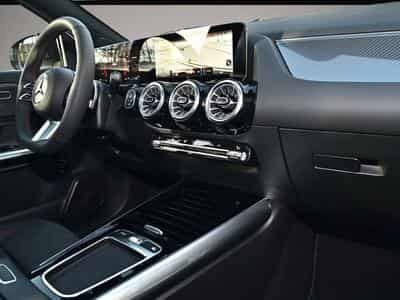 Mercedes GLA 200 (2025) - Photo 5
