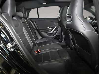 Mercedes GLA 200 (2025) - Photo 4