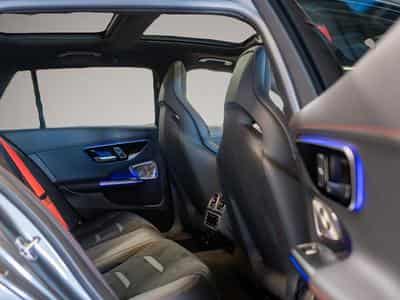 Mercedes C 63 AMG (2025) - Foto 4