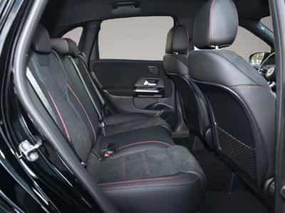 Mercedes 180 (2025) - Foto 4