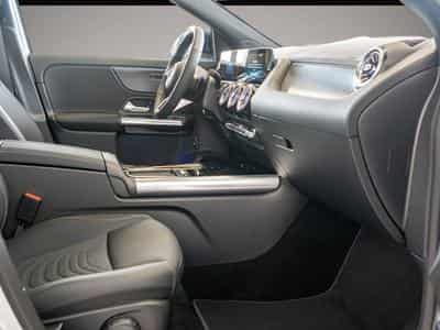 Mercedes GLA 200 (2025) - Photo 2