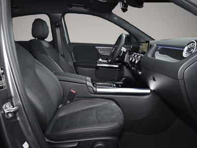 Mercedes GLA 200 (2025) - Photo 2
