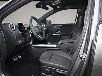 Mercedes GLA 200 (2025) - Photo 6