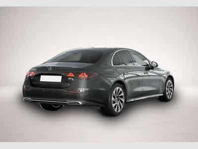 Mercedes 300 (2025) - Foto 3