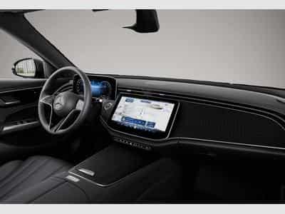 Mercedes 300 (2025) - Foto 4