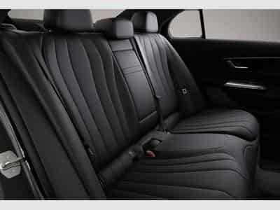 Mercedes 300 (2025) - Foto 7