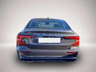 Volvo S60 (2023) - Photo 4