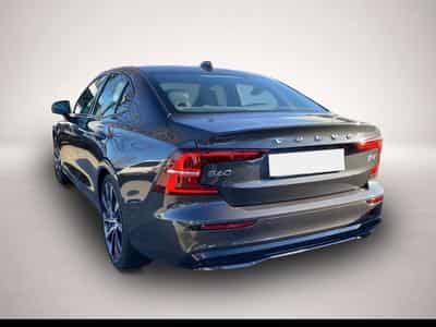 Volvo S60 (2023) - Photo 5