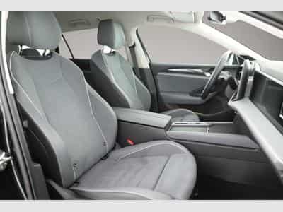 VW Passat (2025) - Foto 6