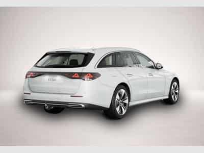 Mercedes 300 (2025) - Foto 3