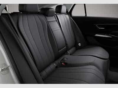 Mercedes 300 (2025) - Foto 7