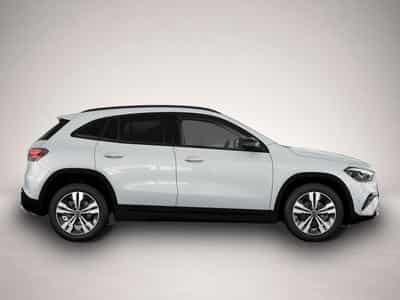 Mercedes GLA 200 (2024) - Photo 5