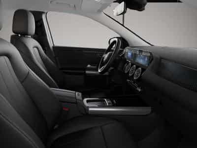 Mercedes GLA 200 (2024) - Photo 6