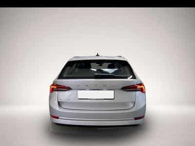 Skoda Octavia (2023) - Foto 4