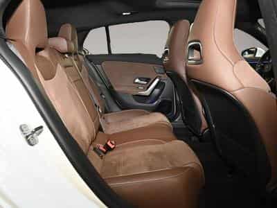 Mercedes GLA 200 (2025) - Photo 4