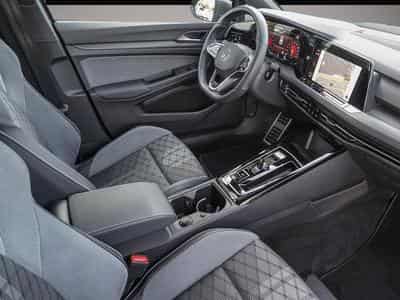 VW Golf (2024) - Foto 6
