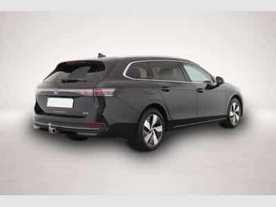 VW Passat (2025) - Photo 2