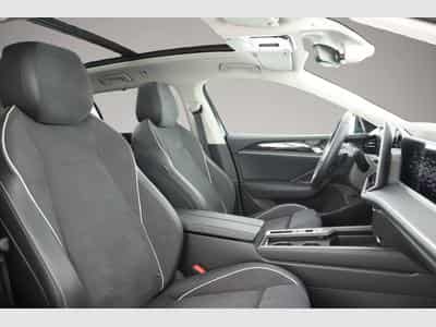 VW Passat (2025) - Photo 5