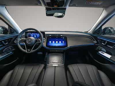 Mercedes 300 (2025) - Foto 5