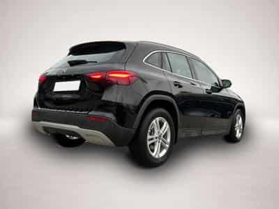 Mercedes GLA 200 (2024) - Photo 4