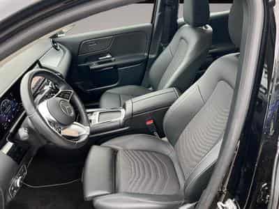 Mercedes GLA 200 (2024) - Photo 7