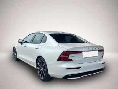 Volvo S60 (2023) - Photo 3