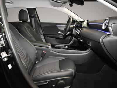 Mercedes GLA 200 (2025) - Photo 2