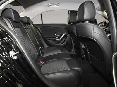 Mercedes GLA 200 (2025) - Photo 4