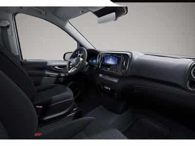 Mercedes Vito (2024) - Foto 5