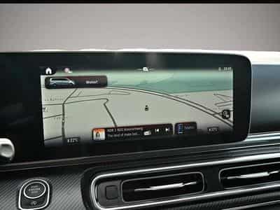 Mercedes 300 (2025) - Foto 6