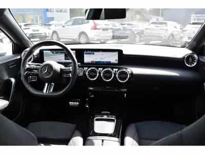 Mercedes GLA 200 (2025) - Photo 9