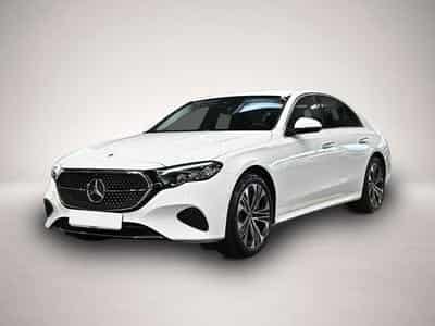 Mercedes 300 (2024) - Foto 1