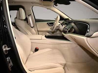 Mercedes 300 (2025) - Foto 2